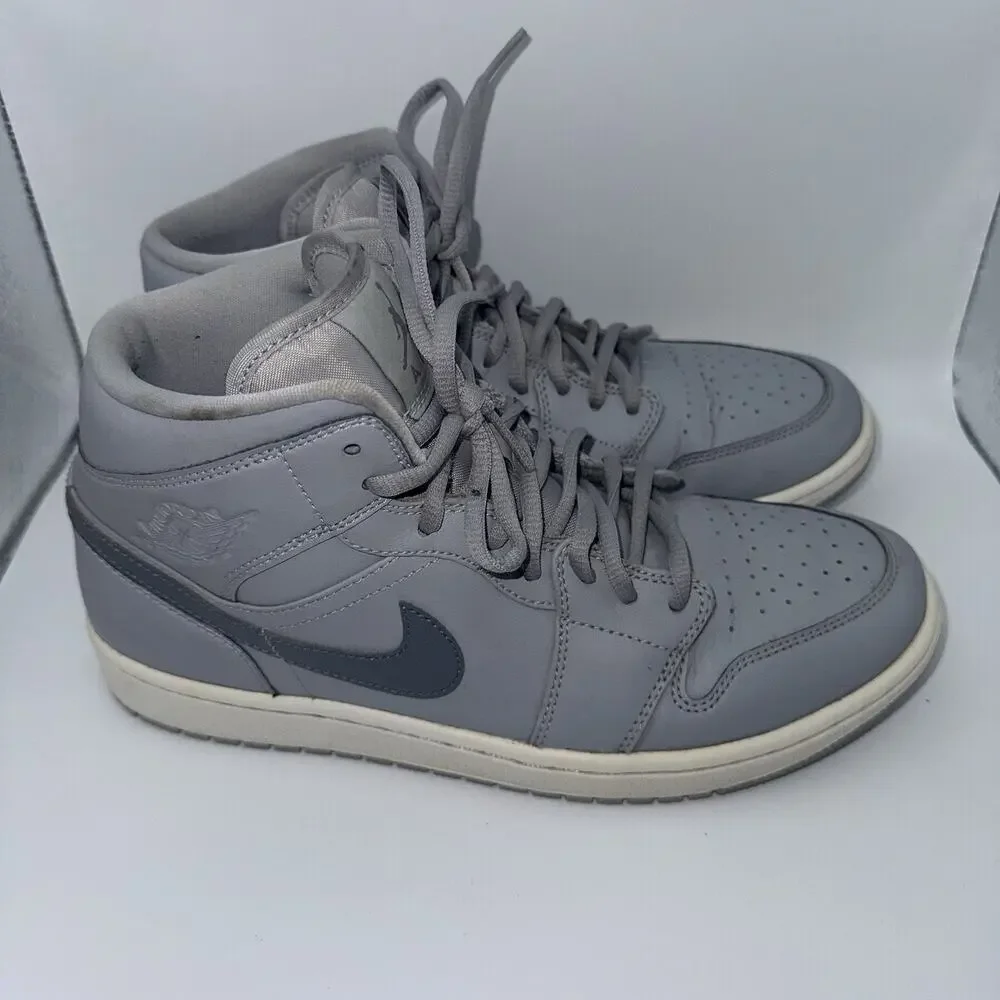 Nike Air Jordan 1 Mid Wolf Grey 554724-033 Men’s Size 8.5 Basketball Shoes